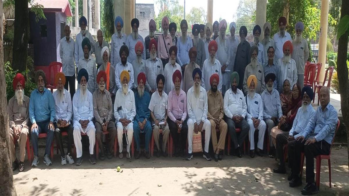 ਪੈਨਸ਼ਨਰ ਐਸੋਸੀਏਸ਼ਨ ਦੀ ਜ਼ਿਲ੍ਹਾ ਪੱਧਰੀ ਮੀਟਿੰਗ ਹੋਈ