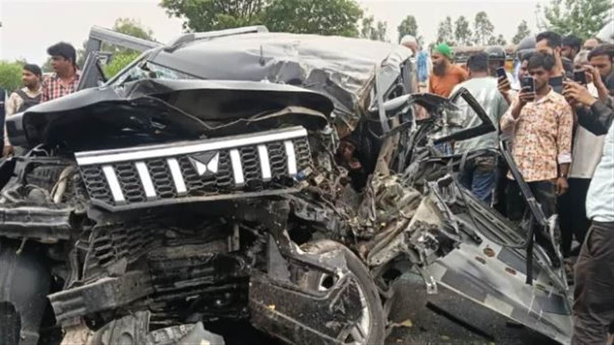 ਬਰੇਲੀ 'ਚ ਵੱਡੇ ਬਾਈਪਾਸ 'ਤੇ ਭਿਆਨਕ ਸੜਕ ਹਾਦਸਾ: ਖੜ੍ਹੇ ਟੈਂਕਰ ਨਾਲ ਟਕਰਾਈ ਬੋਲੈਰੋ-ਬਾਈਕ, ਪੰਜ ਦੀ ਮੌਤ