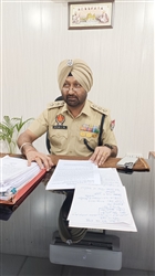 ਲੁੱਟ-ਖੋਹ ਕਰਨ ਵਾਲਾ ਤਸਕਰ ਨਸ਼ੀਲੇ ਪਦਾਰਥਾਂ ਤੇ ਕੰਡੇ ਸਮੇਤ ਕਾਬੂ