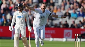 ENG vs NZ: 149 ਸਾਲਾਂ ਦੇ ਟੈਸਟ ਇਤਿਹਾਸ 'ਚ ਪਹਿਲੀ ਵਾਰ, Ollie Robinson ਨੇ ਰਿਕਾਰਡ ਬੁੱਕ ਕੀਤੀ ਤਿਤਰ-ਬਿਤਰ