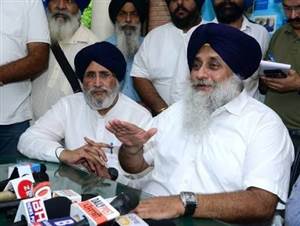 ਬੇਅਦਬੀ ਮਾਮਲੇ 'ਚ ਨਵੀਂ SIT 'ਤੇ ਅਕਾਲੀ ਦਲ ਨੇ ਚੁੱਕੇ ਸਵਾਲ, ਰਾਮ ਰਹੀਮ ਖ਼ਿਲਾਫ਼ ਠੋਸ ਕਾਰਵਾਈ ਦੀ ਮੰਗ; ਸਰਕਾਰ 'ਤੇ ਲਾਏ ਦੋਸ਼