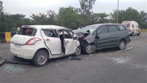 Road Accident : ਕਰਤਾਰਪੁਰ ਨੇੜੇ ਦੋ ਕਾਰਾਂ ਦੀ ਭਿਆਨਕ ਟੱਕਰ ’ਚ ਜੋੜੇ ਦੀ ਮੌਤ, ਚਾਰ ਹੋਰ ਗੰਭੀਰ ਜ਼ਖ਼ਮੀ