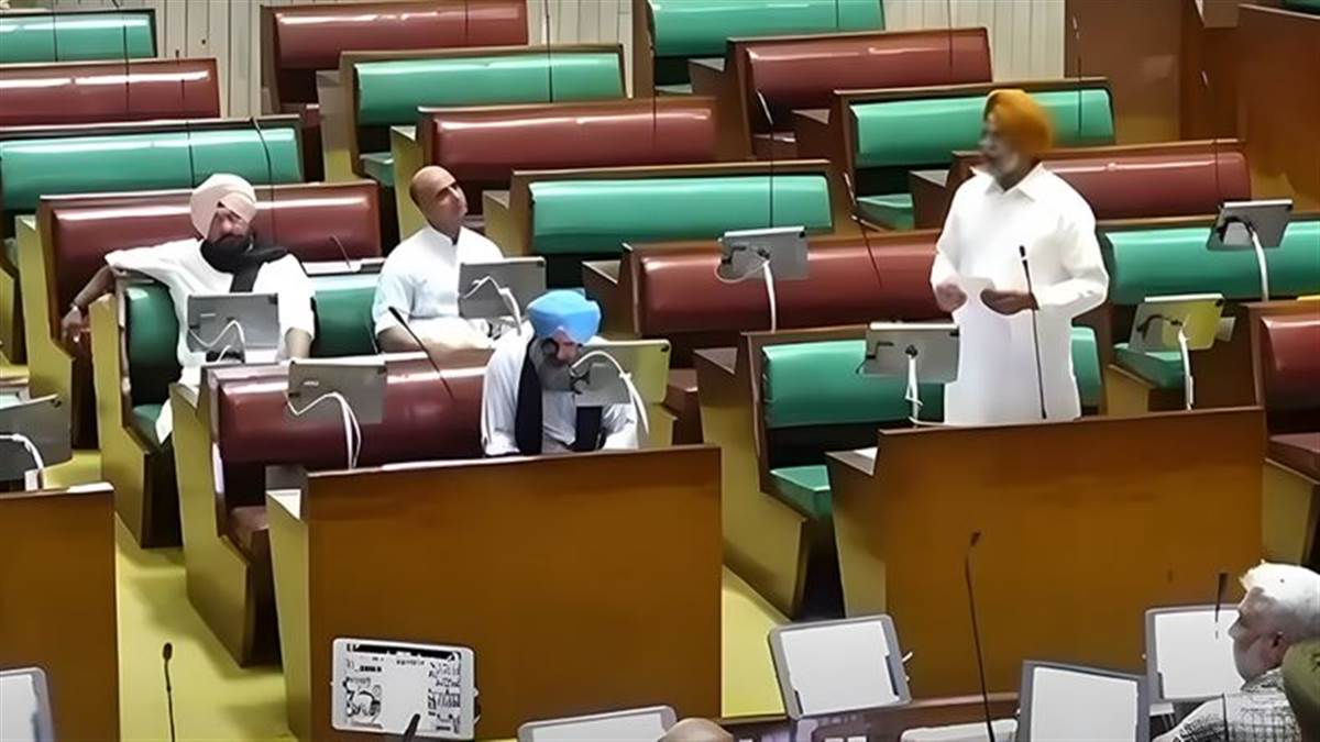 Punjab News : ਸਰਕਾਰੀ ਨੌਕਰੀਆਂ ’ਤੇ ਪਹਿਲਾ ਹੱਕ ਪੰਜਾਬੀਆਂ ਦਾ ਯਕੀਨੀ ਬਣਾਇਆ ਜਾਵੇ : ਮਨਪ੍ਰੀਤ ਸਿੰਘ ਇਯਾਲੀ
