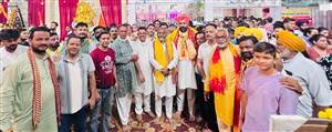 ਜਨਮ ਅਸ਼ਟਮੀ ’ਤੇ ਵੱਖ-ਵੱਖ ਮੰਦਰਾਂ ’ਚ ਨਤਮਸਤਕ ਹੋਏ ਚੰਦੀ