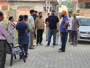 ਕੌਂਸਲ ਪ੍ਰਧਾਨ ਪਾਹੜਾ ਨੇ ਵਾਟਰ ਸਪਲਾਈ ਅਤੇ ਗਲੀਆਂ ਦੇ ਕੰਮ ਦਾ ਲਿਆ ਜਾਇਜ਼ਾ