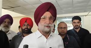 ਮੁੱਖ ਮੰਤਰੀ ਨੂੰ ਦੇ ਦੇਣਾ ਚਾਹੀਦਾ ਹੈ ਆਪਣਾ ਅਸਤੀਫਾ- ਬਾਜਵਾ/ਰੰਧਾਵਾ