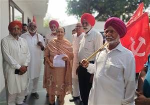 ਸੀਪੀਆਈ (ਐੱਮ) ਵੱਲੋਂ ਵਿਧਾਇਕਾ ਨੂੰ ਮੰਗ ਪੱਤਰ