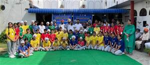 ਬਜ਼ੁਰਗਾਂ ਦੀ ਸੇਵਾ ਦਾ ਸੰਦੇਸ਼ ਦੇ ਗਏ ਹੈਰੀਟੇਜ ਸਕੂਲ ਦੇ ਬੱਚੇ