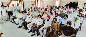 ਬਕਾਇਆ ਡੀਏ ਜਾਰੀ ਕਰਨ ਤੇ ਪੁਰਾਣੀ ਪੈਨਸ਼ਨ ਸਕੀਮ ਲਾਗੂ ਕਰਨ ਦੀ ਕੀਤੀ ਮੰਗ