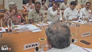 8th Pay Commission : 'ਜੇ 9 ਘੰਟੇ ਦੀ ਡਿਊਟੀ ਦਾ ਨਿਯਮ ਹੈ ਤਾਂ ਵੱਧ ਕੰਮ ਕਿਉਂ?', ਮੀਟਿੰਗ 'ਚ ਕੀ-ਕੀ ਹੋਇਆ? ਜਾਣੋ ਅੰਦਰ ਦੀ ਪੂਰੀ ਕਹਾਣੀ੍