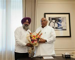 ਦੇਰ ਆਇਦ, ਦਰੁਸਤ ਆਇਦ