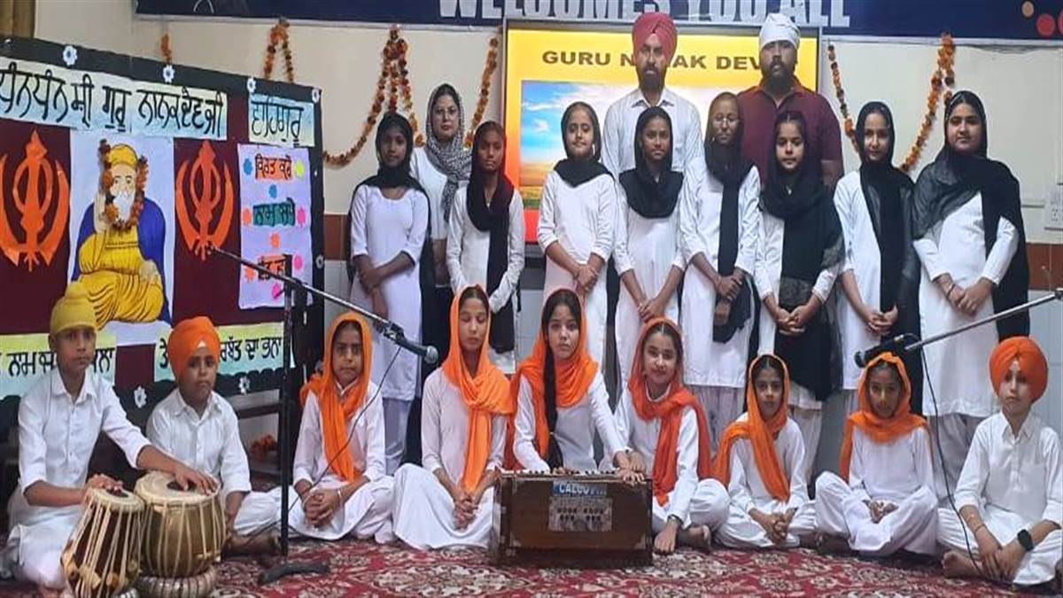 ਡਿਪਸ ਸਕੂਲ ’ਚ ਬੱਚਿਆਂ ਦੇ ਸ਼ਬਦ ਗਾਇਨ ਮੁਕਾਬਲੇ ਕਰਵਾਏ