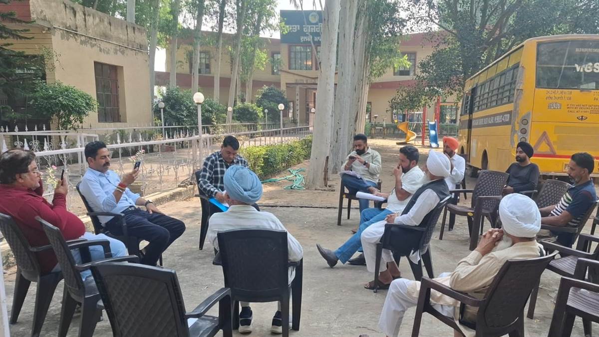 ਪੂਰੇ ਪ੍ਰਬੰਧ ਹੋਣ ‘ਤੇ ਵੀ ਆਧਿਕਾਰੀ ਨਾ ਦਿਵਾ ਸਕੇ ਪੰਚਾਇਤ ਨੂੰ ਕਬਜ਼ਾ