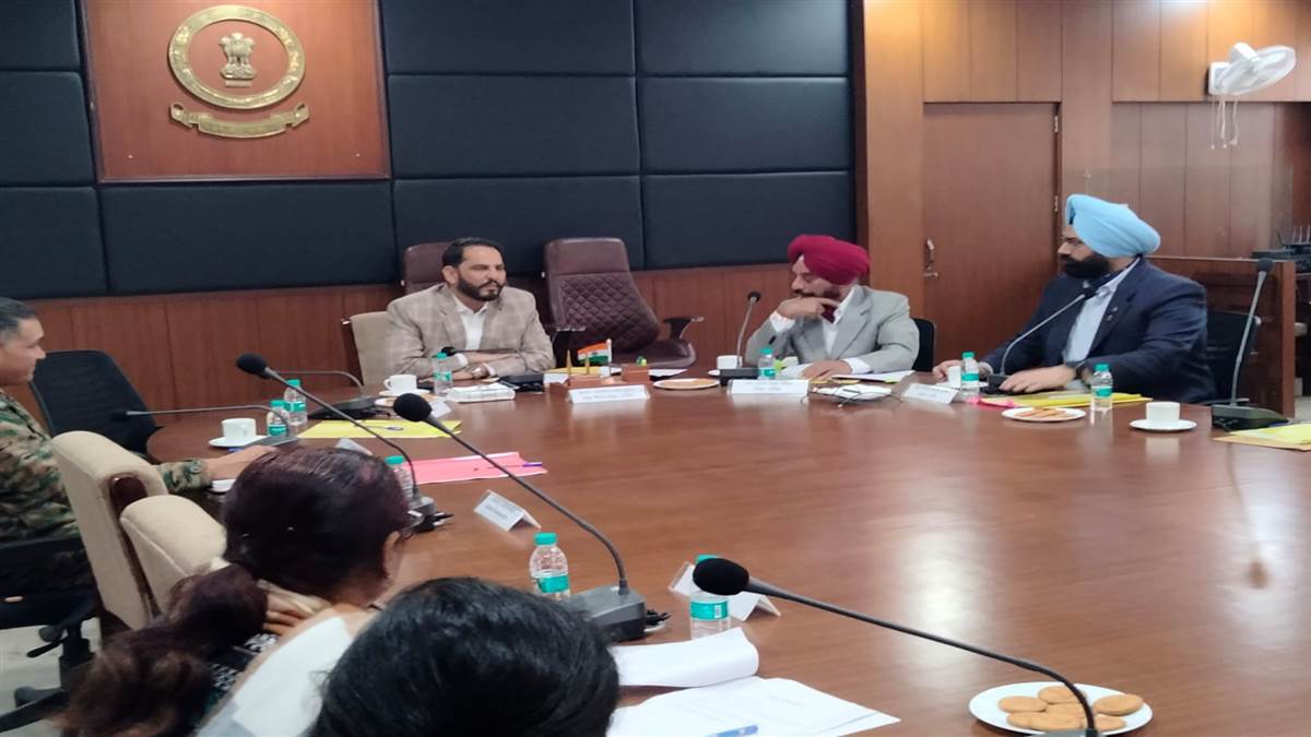 ਸਾਬਕਾ ਫ਼ੌਜੀਆਂ ਦੇ ਪਰਿਵਾਰਾਂ ਨੂੰ ਮਿਲਣ ਵਾਲੀ ਗ੍ਰਾਂਟ ਕੀਤੀ ਦੁੱਗਣੀ : ਡੀਸੀ