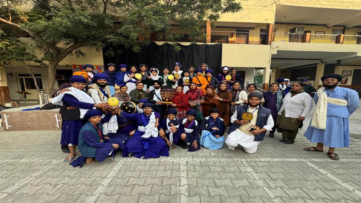 ਸ੍ਰੀ ਗੁਰੂ ਨਾਨਕ ਪਬਲਿਕ ਸਕੂਲ ਨੇ ਹਾਸਲ ਕੀਤੀ ਰਨਿੰਗ ਟਰਾਫੀ