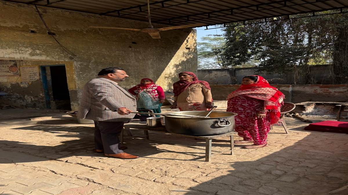 ਪੰਜਾਬ ਰਾਜ ਖੁਰਾਕ ਕਮਿਸ਼ਨ ਦੇ ਮੈਂਬਰ ਵੱਲੋਂ ਫਾਜ਼ਿਲਕਾ ’ਚ ਅਚਨਚੇਤ ਨਿਰੀਖਣ