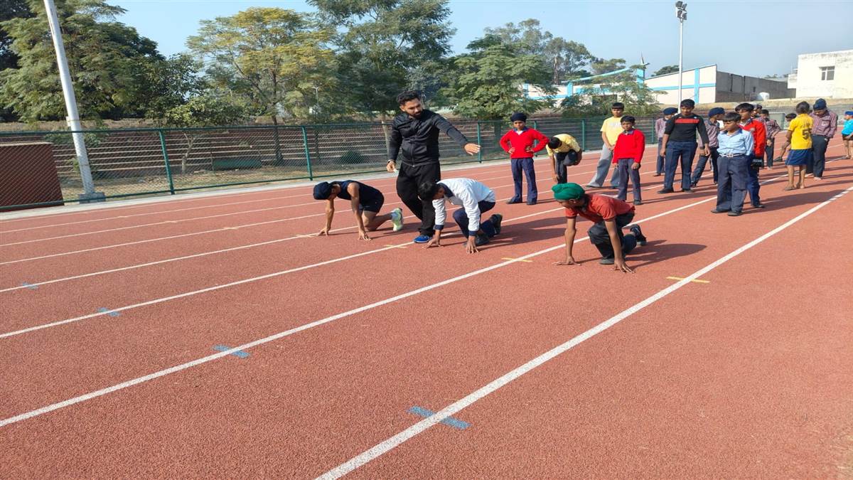 ਜ਼ਿਲ੍ਹਾ ਅਥਲੈਟਿਕਸ ਐਸੋਸੀਏਸ਼ਨ ਨੇ ਸ਼ਹੀਦ ਭਗਤ ਸਿੰਘ ਸਟੇਡੀਅਮ ਵਿਖੇ ਕਰਵਾਈ ਮੀਟ