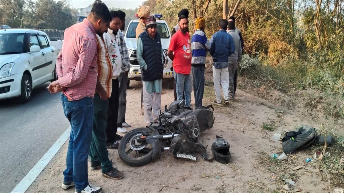 ਸੜਕ ਹਾਦਸੇ ਵਿਚ ਇੱਕ ਦੀ ਮੌਤ ਦੂਜਾ ਜਖ਼ਮੀ