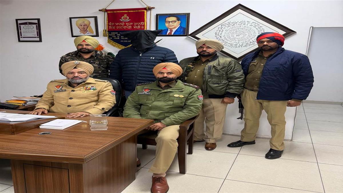 ਮੁਹਾਲੀ ਪੁਲਿਸ ਵੱਲੋਂ ਜਾਅਲੀ ਦਸਤਾਵੇਜ਼ਾਂ ਰਾਹੀਂ ਜਾਇਦਾਦਾਂ ਵੇਚਣ ਵਾਲੇ ਗਿਰੋਹ ਦਾ ਮੁਖੀ ਕਾਬੂ