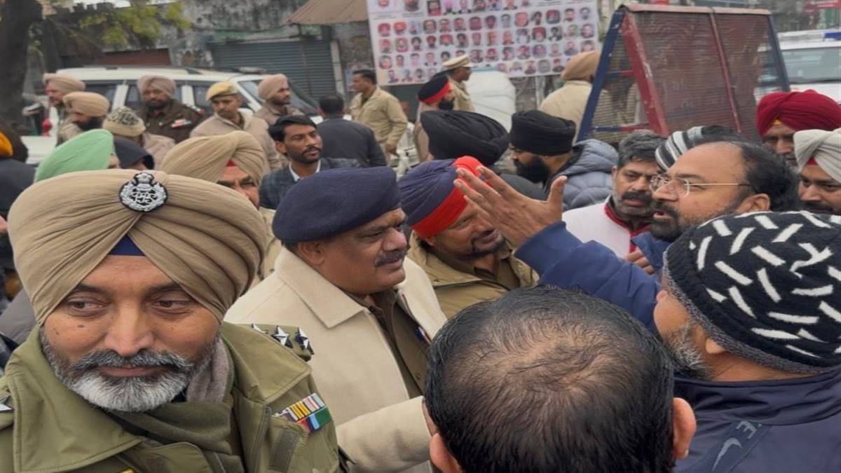 ਸੀਐੱਨਜੀ ਬਾਇਓ ਗੈਸ ਪਲਾਂਟ ਨੂੰ ਲੈ ਕੇ ਭੋਗਪੁਰ ’ਚ ਮੁੜ ਉਬਾਲ, ਭਾਰੀ ਪੁਲਿਸ ਬਲ ਤਾਇਨਾਤ
