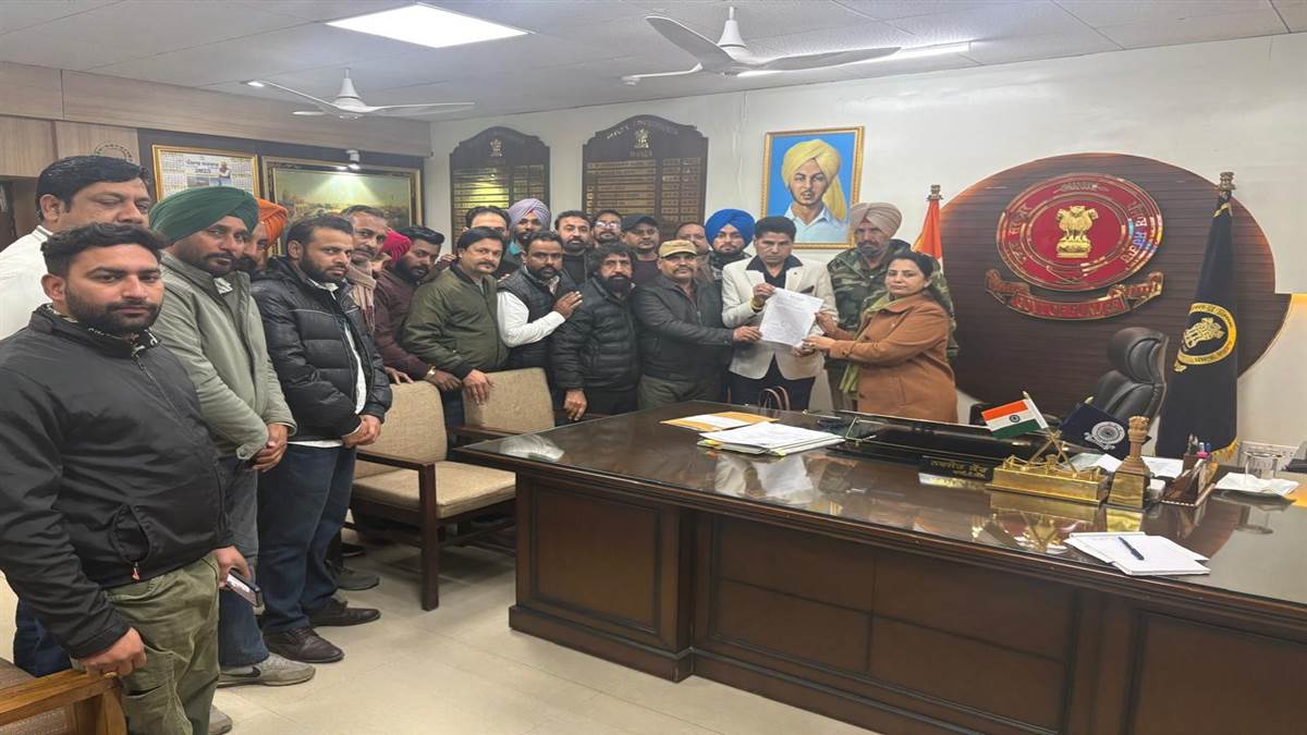 ਮੀਡੀਆ ਕਲੱਬ ਵੱਲੋਂ ਡੀਸੀ ਤੇ ਐੱਸਐੱਸਪੀ ਨੂੰ ਮੰਗ ਪੱਤਰ