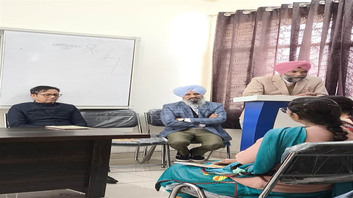 ਸਾਹਿਤਿਕ ਰਸਾਲੇ ਪਰਵਾਜ਼ ਦਾ ਲੋਕ ਅਰਪਣ ਯਾਦਗਾਰੀ ਸਮਾਗਮ ਹੋ ਨਿੱਬੜਿਆ