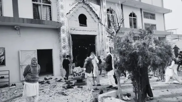 ਪਾਕਿਸਤਾਨ ਦੀ ਸ਼ੀਆ ਮਸਜਿਦ 'ਚ ਵੱਡਾ ਧਮਾਕਾ: ਆਤਮਘਾਤੀ ਹਮਲਾਵਰ ਨੇ ਖ਼ੁਦ ਨੂੰ ਉਡਾਇਆ, 31 ਲੋਕਾਂ ਦੀ ਮੌਤ