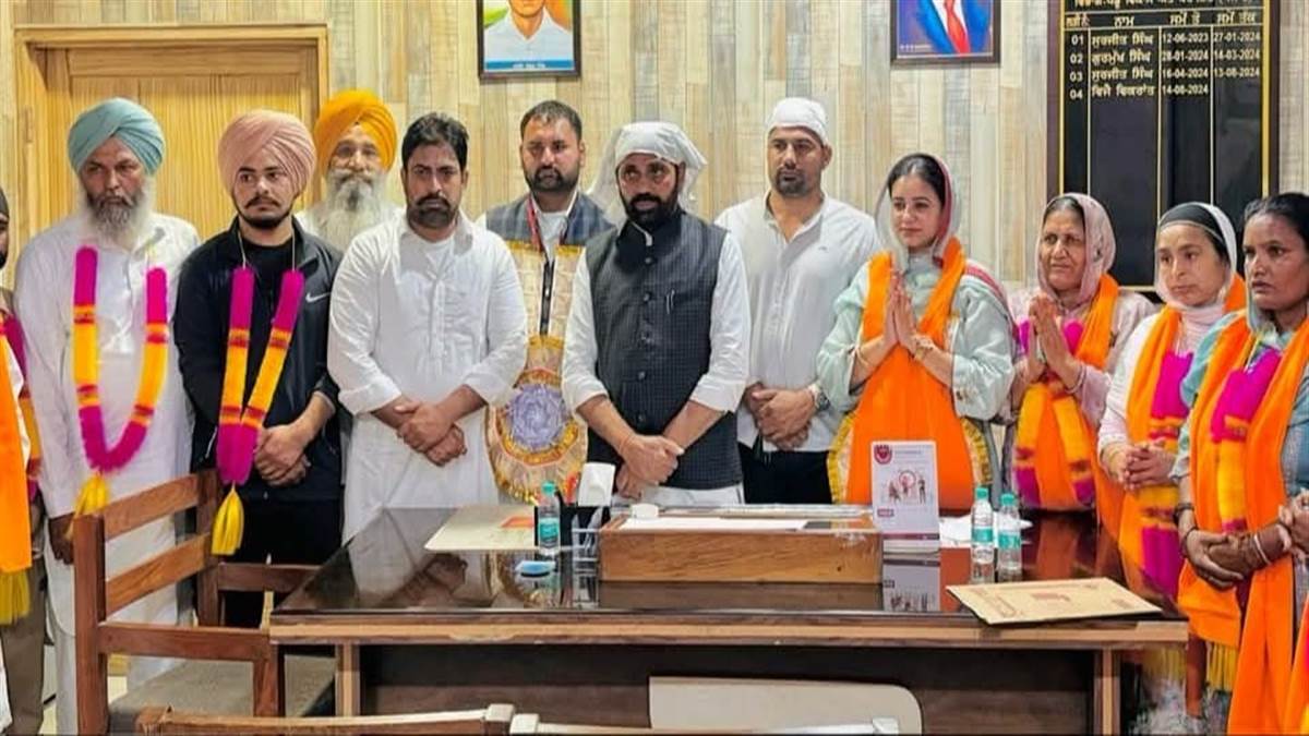 ਬਲਾਕ ਸੰਮਤੀ ਮਖੂ ਦੇ ਜੀਵਨਜੋਤ ਕੌਰ ਚੇਅਰਪਰਸਨ ਤੇ ਸਾਰਜ ਸਿੰਘ ਬਾਠ ਵਾਈਸ ਚੇਅਰਮੈਨ ਚੁਣੇ ਗਏ