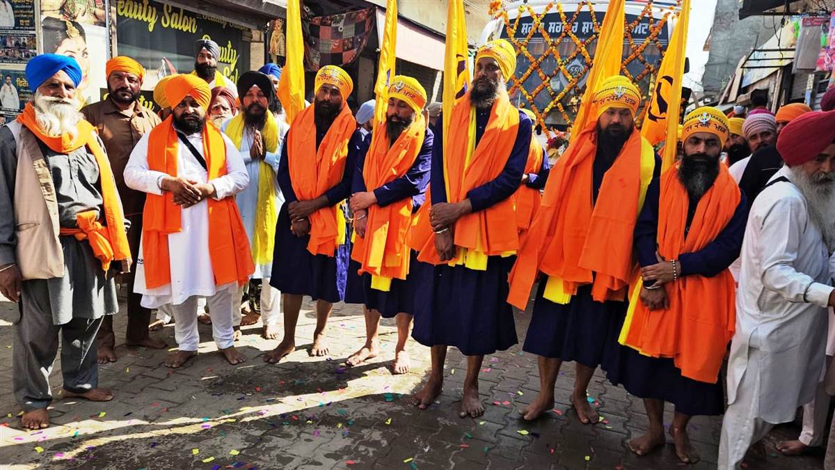 ਬਾਬਾ ਬਾਠਾਂ ਵਾਲੇ ਦੀ ਬਰਸੀ ਨੂੰ ਸਮਰਪਿਤ ਨਗਰ ਕੀਰਤਨ ਸਜਾਇਆ