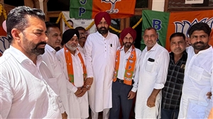 ਹਰਮਨਦੀਪ ਚਿਮਨੇਵਾਲਾ ਤੇ ਸੇਵਾਮੁਕਤ ਏਐੱਸਆਈ ਮਿਲਖਰਾਜ ਕੰਬੋਜ ਭਾਜਪਾ ’ਚ ਸ਼ਾਮਲ