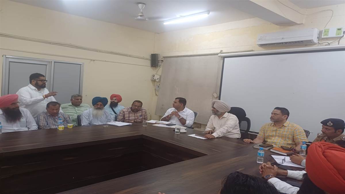ਏਡੀਸੀ ਵੱਲੋਂ ਮੰਡੀਆਂ ’ਚ ਖਰੀਦ ਪ੍ਰਬੰਧ ਮੁਕੰਮਲ ਕਰਨ ਦੇ ਨਿਰਦੇਸ਼