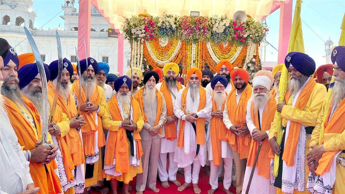 ਗੁਰਪੁਰਬ ਨੂੰ ਸਮਰਪਿਤ ਸਜਾਇਆ ਨਗਰ ਕੀਰਤਨ