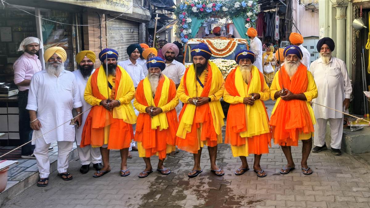 ਪ੍ਰਕਾਸ਼ ਪੁਰਬ ਨੂੰ ਸਮਰਪਿਤ ਨਗਰ ਕੀਰਤਨ ਸਜਾਇਆ