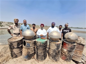 ਨਾਜਾਇਜ਼ ਸ਼ਰਾਬ ਵਿਰੁੱਧ ਕਪੂਰਥਲਾ ਆਬਕਾਰੀ ਵਿਭਾਗ ਦੀ ਵੱਡੀ ਕਾਰਵਾਈ, 5000 ਲੀਟਰ ਲਾਹਣ ਬਰਾਮਦ