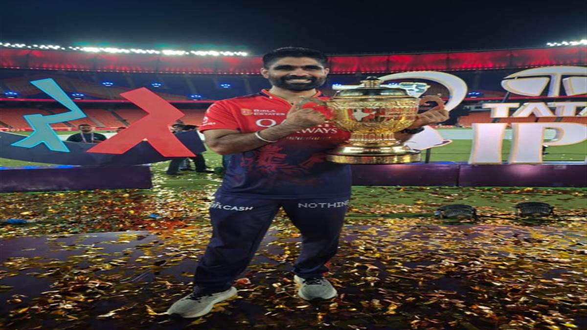 RCB ਦੀ ਜਿੱਤ ਦੇ ਪਰਦੇ ਪਿਛਲੇ ਨਾਇਕ ਫਿਰੋਜ਼ਪੁਰ ਦਾ ਜੰਮਪਲ ਮੇਜਰ ਸ਼ਮਿੰਦਰ ਸਿੰਘ ਸਿੱਧੂ, ਟੀਮ ਦੇ ਹਨ ਆਪ੍ਰੇਸ਼ਨਲ ਮੈਨੇਜਰ