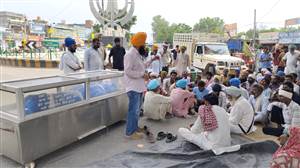ਹਾਦਸੇ ’ਚ ਨੌਜਵਾਨ ਦੀ ਮੌਤ ਮਗਰੋਂ ਧਰਨਾ, ਕੁਝ ਘੰਟਿਆਂ ’ਚ ਕਾਰ ਚਾਲਕ ਗ੍ਰਿਫ਼ਤਾਰ