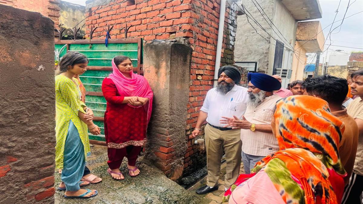 ਬਸਪਾ ਆਗੂ ਛੜਬੜ ਨੇ ਹੜ੍ਹ ਪ੍ਰਭਾਵਿਤ ਪਿੰਡਾਂ ਦਾ ਕੀਤਾ ਦੌਰਾ