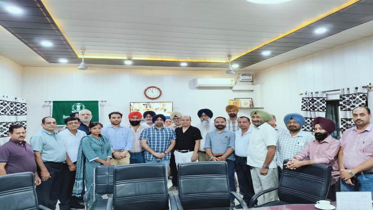 ਹੜ੍ਹ ਪੀੜਤਾਂ ਦੀ ਮਦਦ ਕਰਨ ਤੇ ਐੱਮਟੀਪੀ ਕਿੱਟਾਂ ਸਬੰਧੀ ਕੀਤੀ ਇਕੱਤਰਤਾ