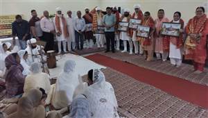 ਨਾਮਧਾਰੀ ਸੰਗਤ ਨੇ ਵੱਖ-ਵੱਖ ਮੰਦਰਾਂ ’ਚ ਜਾ ਕੇ ਸ਼ਰਧਾ ਪ੍ਰਗਟਾਵਾਈ