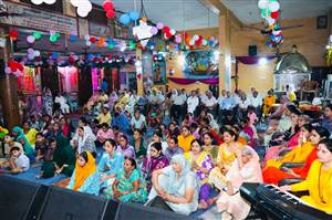 ਬੰਸਰੀ ਵਰਗੀ ਮਿੱਠੀ ਹੋਵੇ ਭਗਤ ਦੀ ਬੋਲੀ : ਸਾਧਵੀ ਭਾਰਤੀ