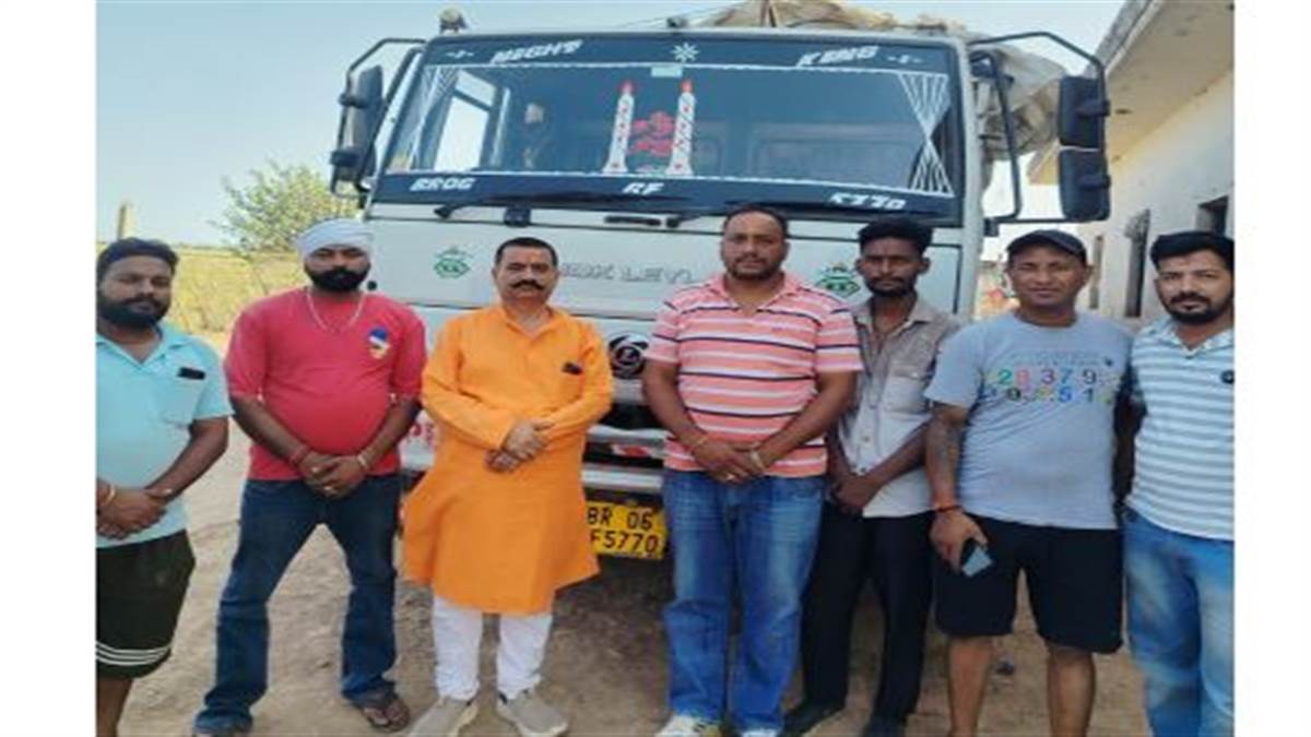 Patiala News : ਗਊਵੰਸ਼ ਲਿਜਾ ਰਹੀ ਗੱਡੀ ਫੜੀ, 12 ਗਾਵਾਂ ਤੇ ਤਿੰਨ ਵੱਛੇ ਬਰਾਮਦ; ਪੰਜ ਲੋਕਾਂ ਵਿਰੁੱਧ ਮਾਮਲਾ ਦਰਜ