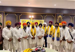 ਗੁਰਿੰਦਰਜੀਤ ਸਿੰਘ ਪੱਡਾ ਅਕਾਲੀ ਦਲ ਵਾਰਿਸ ਪੰਜਾਬ ਦੇ ਵਿੱਚ ਸ਼ਾਮਲ