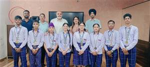 ਸਿਲਵਰ ਓਕ ਸਕੂਲ ਦੀ ਟੈਨਿਸ ਟੀਮ ਵੱਲੋਂ 10 ਮੈਡਲਾਂ ’ਤੇ ਕਬਜ਼ਾ