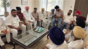 ਸਾਬਕਾ ਸਰਪੰਚ ਅਲੋਦੀਪੁਰ ਦੇ ਦੇਹਾਂਤ ’ਤੇ ਪਰਿਵਾਰ ਨਾਲ ਵਿਧਾਇਕ ਰਾਣਾ ਗੁਰਜੀਤ ਨੇ ਦੁੱਖ ਕੀਤਾ ਸਾਂਝਾ