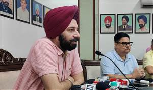 PSPCL ਦਾ ਵੱਡਾ ਐਕਸ਼ਨ ਪਲਾਨ: ਵਧੇਗੀ ਟਰਾਂਸਮਿਸ਼ਨ ਸਮਰੱਥਾ, 2700 ਕਰੋੜ ਦੇ ਸਰਕਾਰੀ ਬਕਾਏ ਦੀ ਵਸੂਲੀ ਲਈ ਜੰਗੀ ਪੱਧਰ 'ਤੇ ਮੁਹਿੰਮ