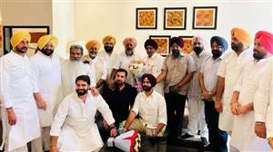 ਪਰਗਟ ਸਿੰਘ ਦੇ ਕਮਾਨ ਸੰਭਾਲਦੇ ਹੀ ਪੰਜਾਬ ਕਾਂਗਰਸ 'ਚ ਸਭ ਠੀਕ ! ਦਿੱਲੀ 'ਚ ਇਕ ਫਰੇਮ 'ਚ ਨਜ਼ਰ ਆਏ ਦਿੱਗਜ ਆਗੂ, ਹੁਣ ਖ਼ਤਮ ਹੋਵੇਗਾ ਕਲੇਸ਼