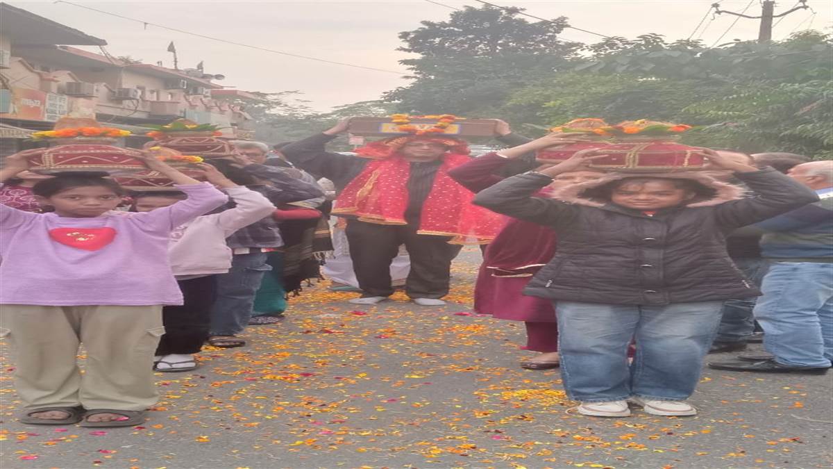 ਸ਼ਿਵ ਮਹਾਪੁਰਾਣ ਕਥਾ ਸਬੰਧੀ ਕੱਢੀ ਸ਼ੋਭਾ ਯਾਤਰਾ