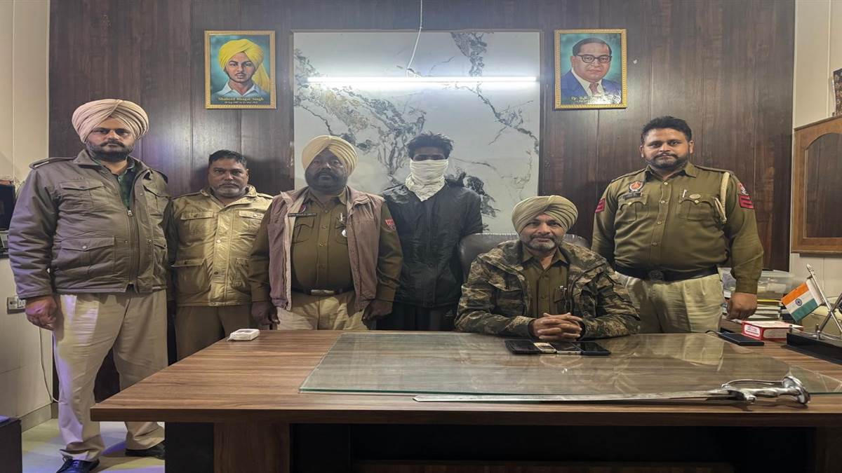ਦਾਤ ਦੀ ਨੋਕ ਤੇ ਰਾਹਗੀਰਾਂ ਨੂੰ ਲੁੱਟਣ ਵਾਲਾ ਨੌਜਵਾਨ ਗ੍ਰਿਫਤਾਰ