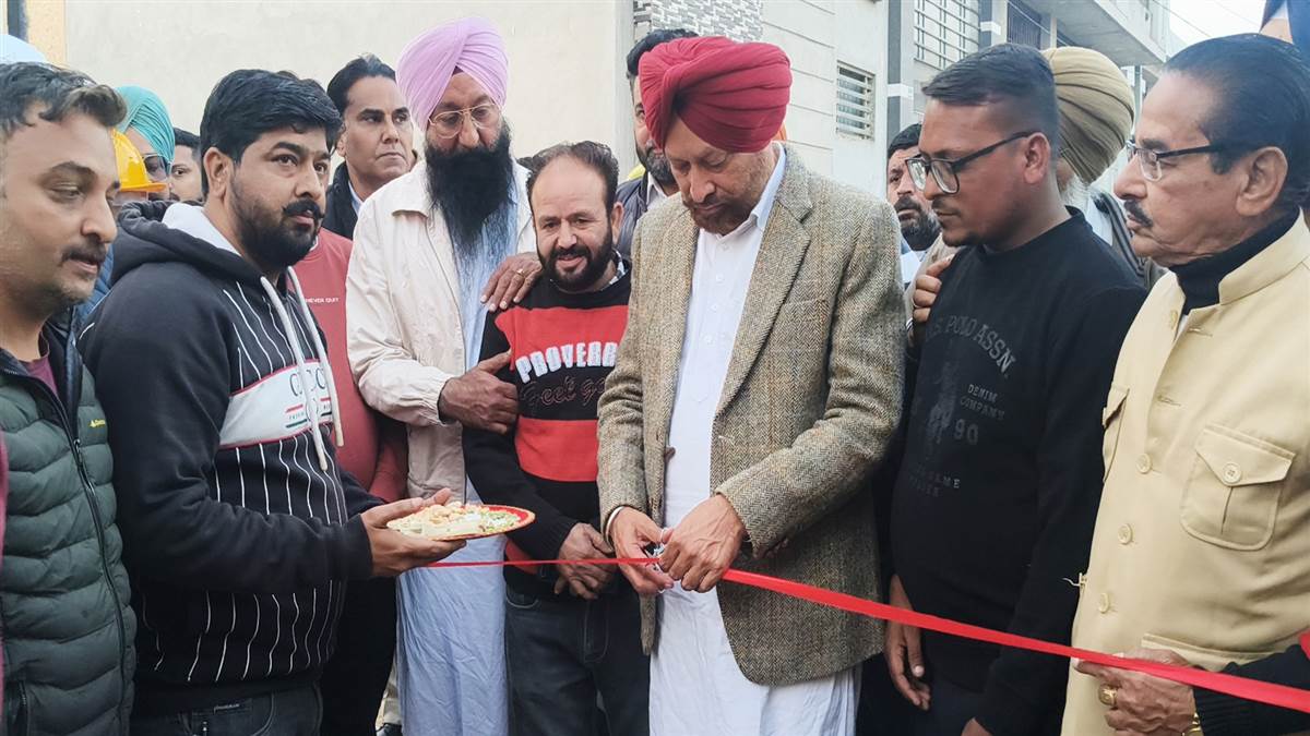 ਵਿਧਾਇਕ ਕਾਕਾ ਬਰਾੜ ਨੇ ਗਲੀਆਂ ਦੇ ਸੀਵਰੇਜ ਦਾ ਕੰਮ ਕਰਵਾਇਆ ਸ਼ੁਰੂ