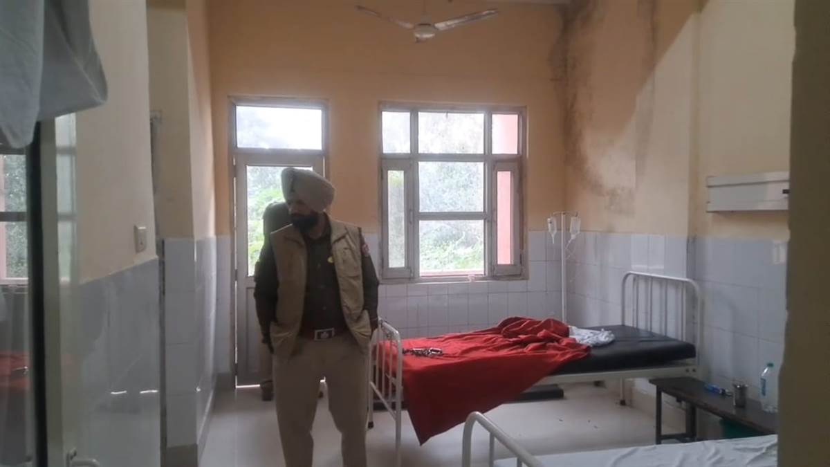 Big News : ਬਟਾਲਾ 'ਚ ਇਨਕਾਊਂਟਰ ਦੌਰਾਨ ਜ਼ਖ਼ਮੀ ਹੋਇਆ ਬਦਮਾਸ਼ ਸਿਵਲ ਹਸਪਤਾਲ ਵਿੱਚੋਂ ਫ਼ਰਾਰ